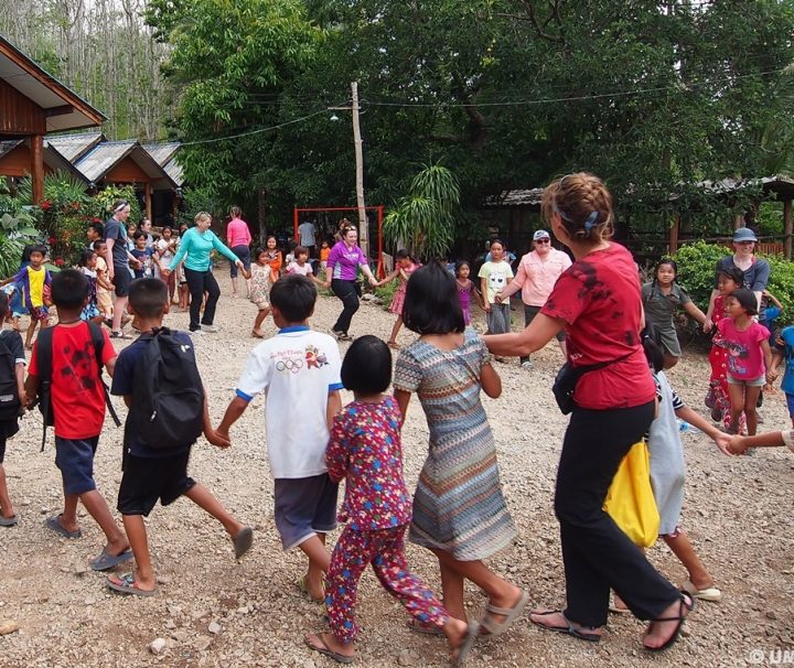 Umphang-Volunteer-Orphanage-Education